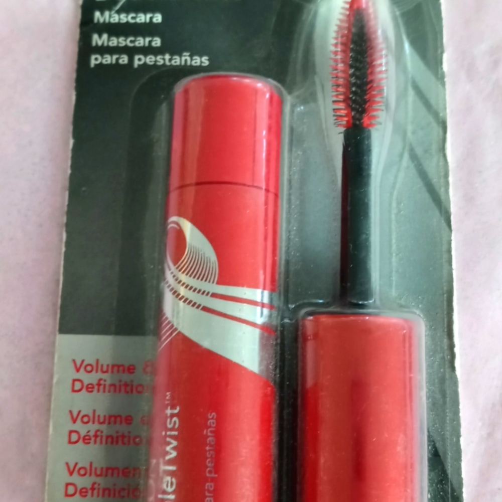 Revlon Double Twist Mascara 001 Blackest Black New